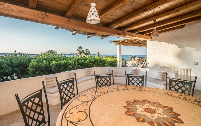 Beautiful Villa in Baja Sardinia – AXB 5V26